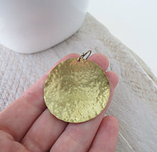 Load image into Gallery viewer, Hammered round brass earrings