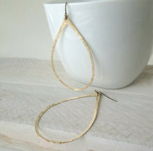 Load image into Gallery viewer, Hammered brass teardrop earrings