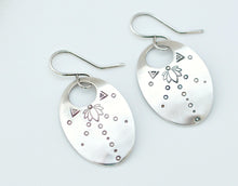 Load image into Gallery viewer, Stamped Lotus drop earrings