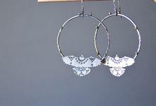 Load image into Gallery viewer, Hawk hoop earrings