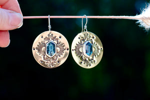 Blue kyanite and brass earrings with stamped design