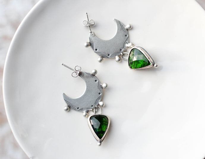 ON SALE 15% OFF - applied at chekout  Green Goddess Earrings