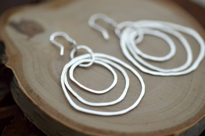 Triple ring silver earrings, sterling silver hoop earrings, hammered silver earrings, dangle